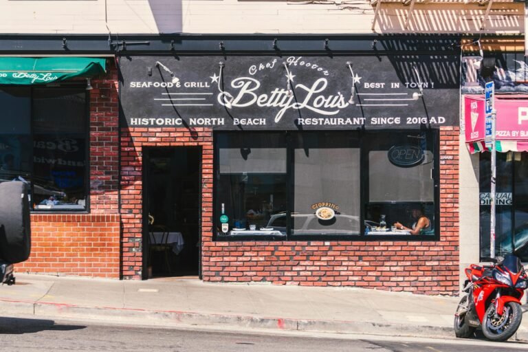 north shore seafood restaurants — How Newburyport and Gloucester Seafood Restaurants Can Capture
