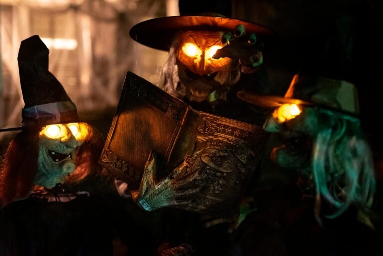 salem witch tour bookings — How Salem and Marblehead Witch Tour Operators Can