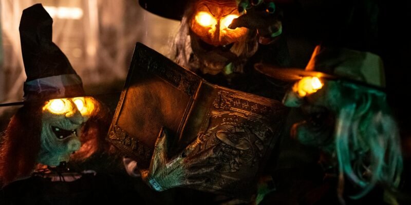 salem witch tour bookings — How Salem and Marblehead Witch Tour Operators Can
