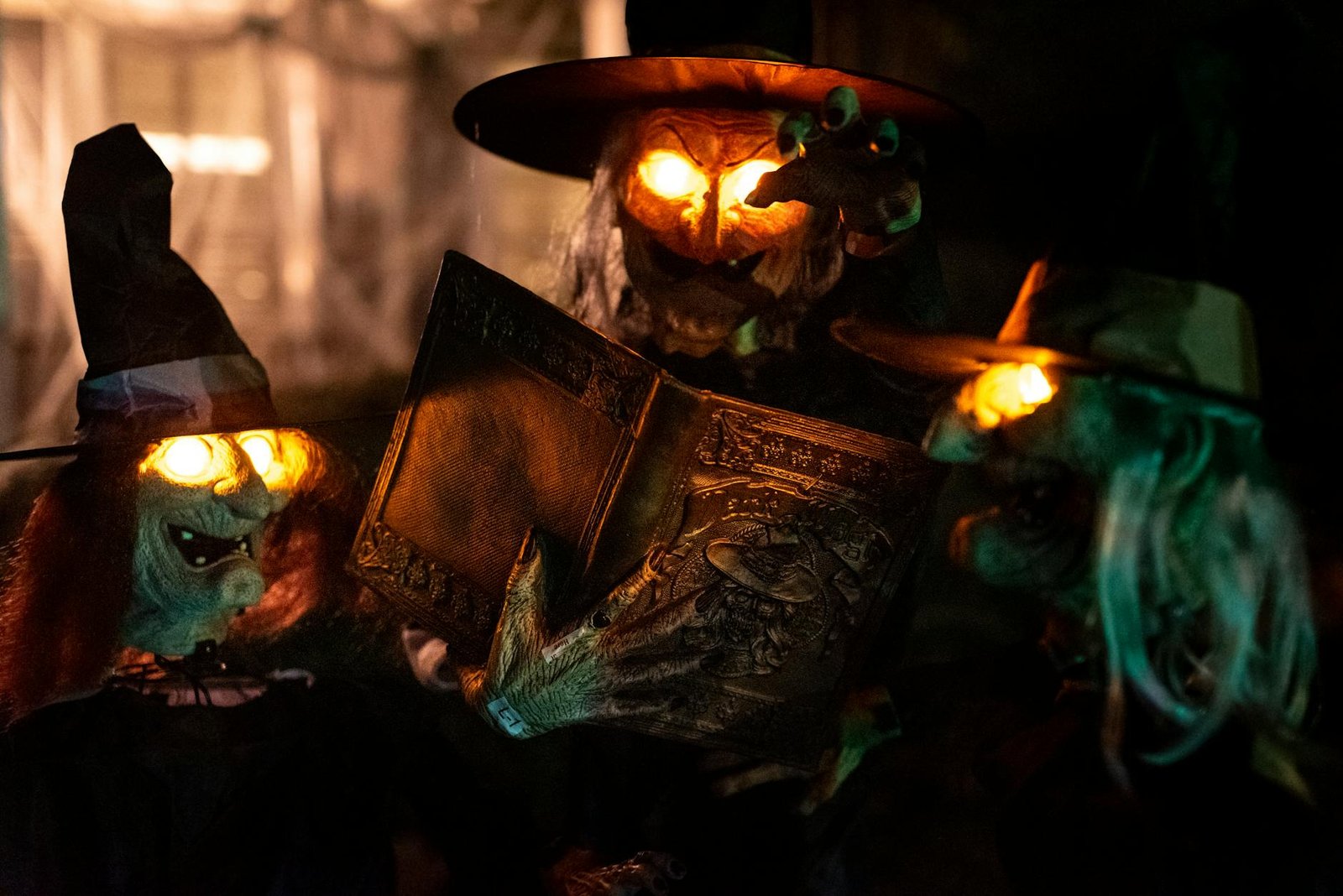 salem witch tour bookings — How Salem and Marblehead Witch Tour Operators Can
