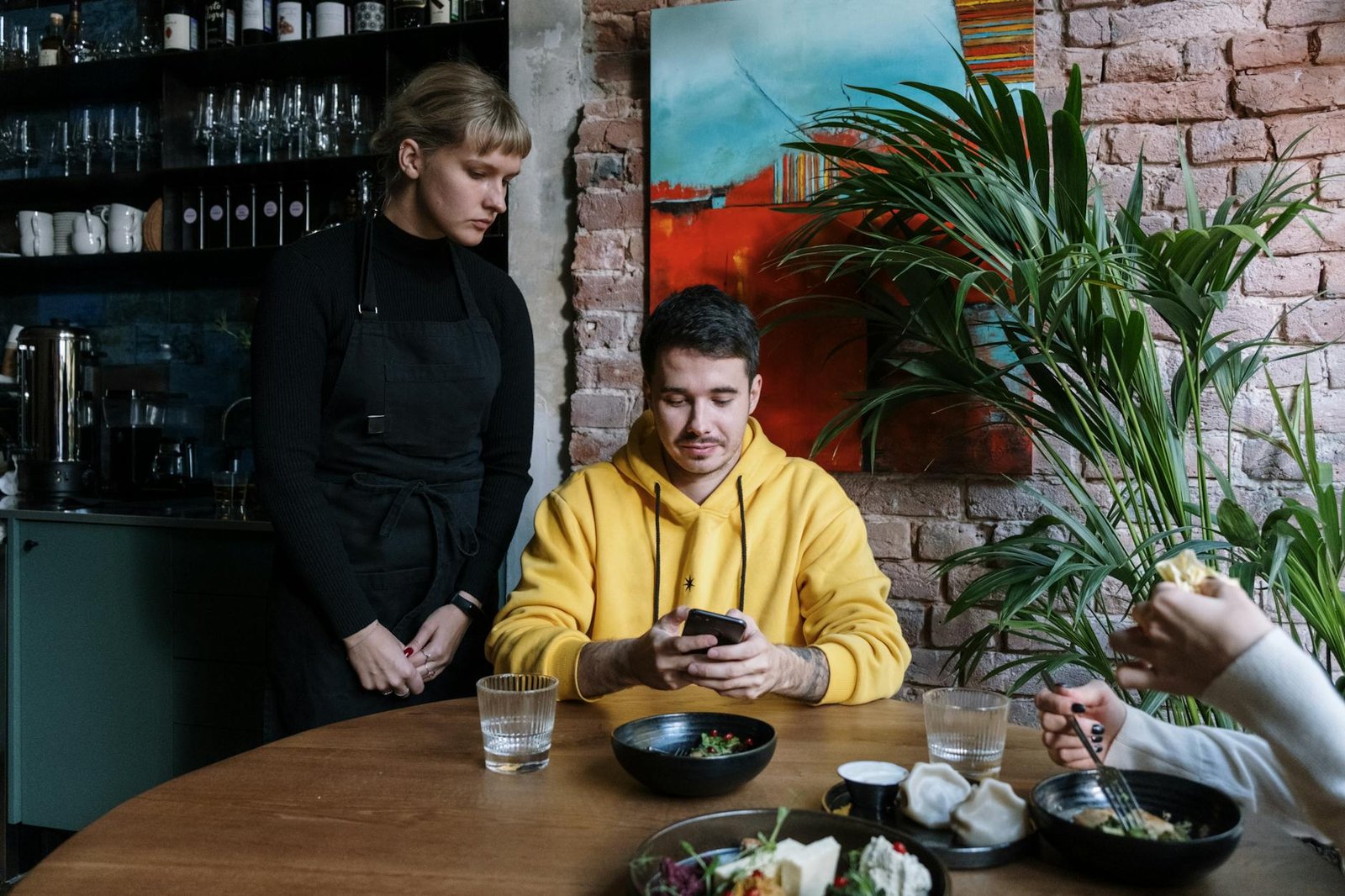 restaurant needs own website — Why Your Restaurant Needs Its Own Website (Not